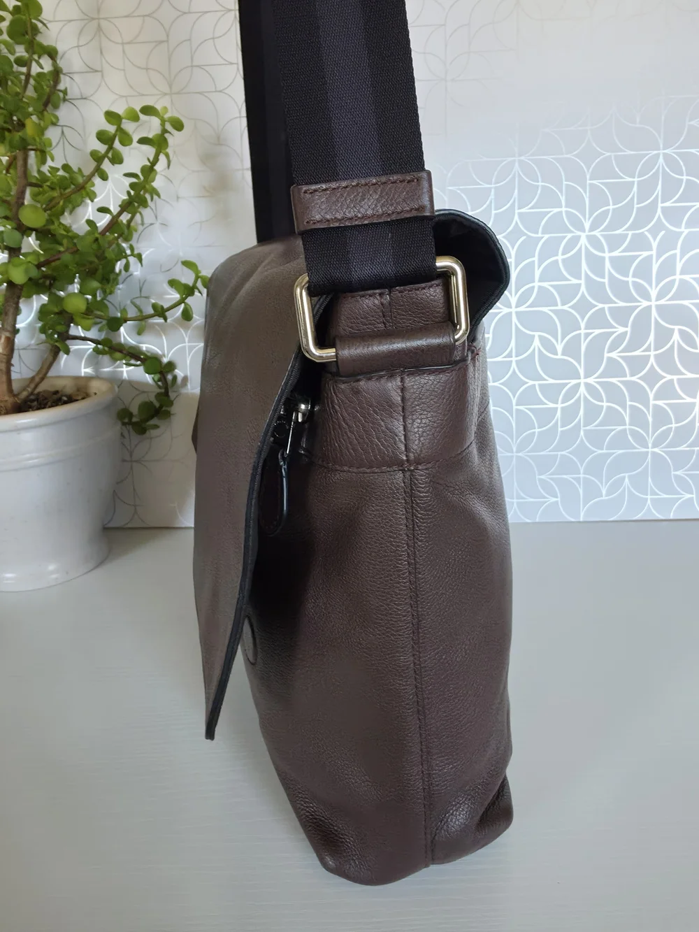 Coach Sullivan Messenger Crossbody Bag in dark brown cowhide leather